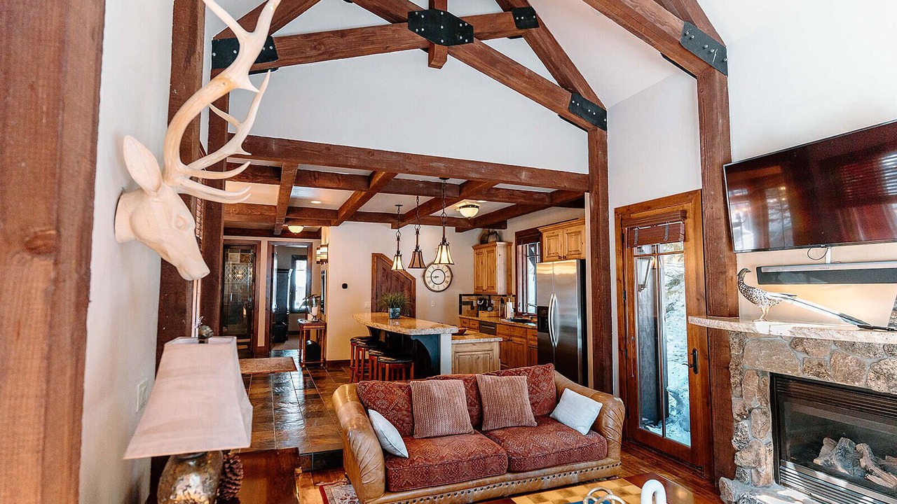 Photo of Livingroom in Homewood