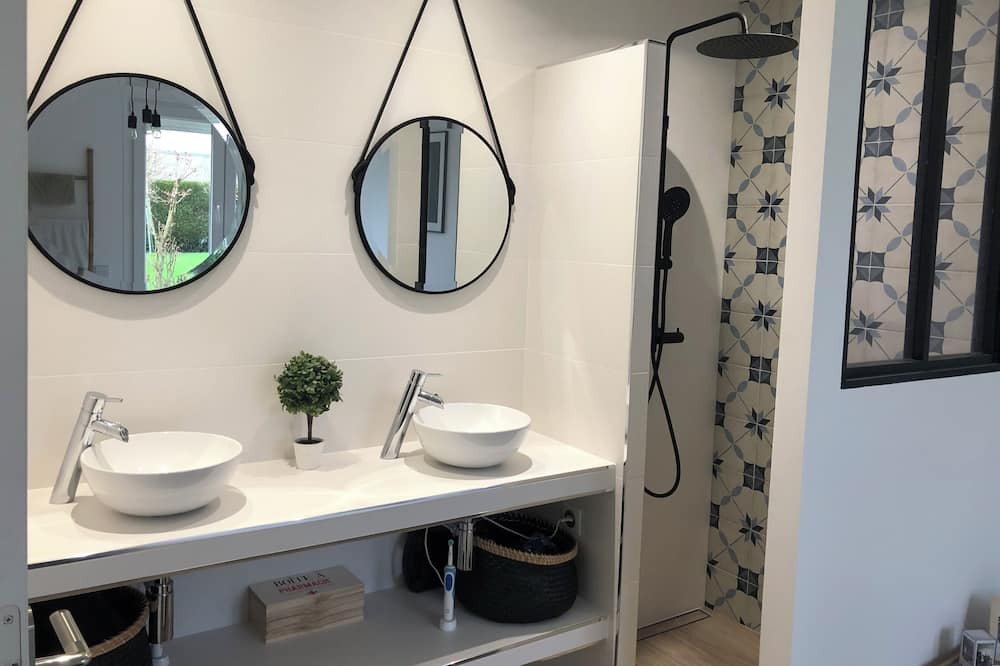 Photo of Bathroom in Saint-Lucien