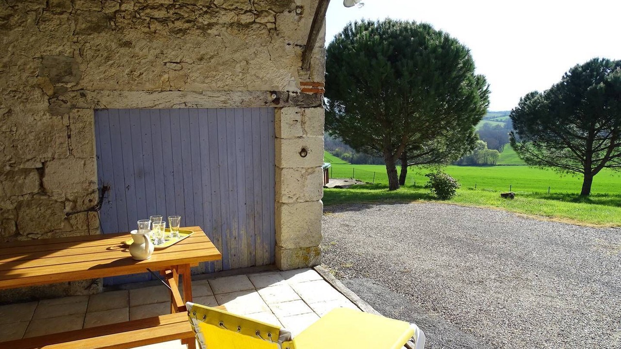 Photo of Outdoor in Perville