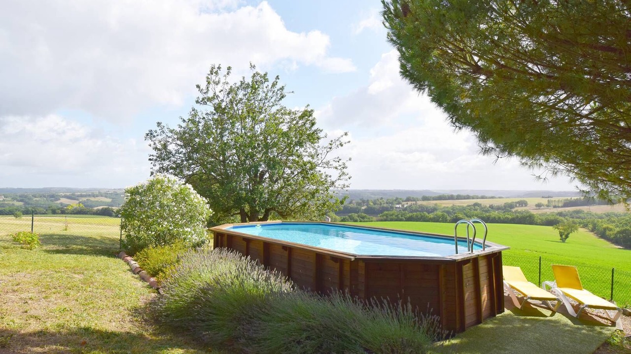 Photo of Outdoor in Perville