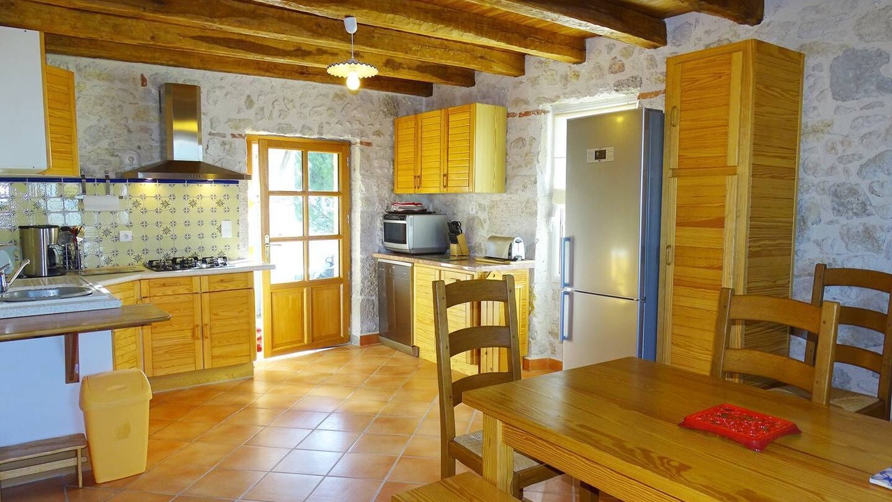 Photo of Kitchen in Perville
