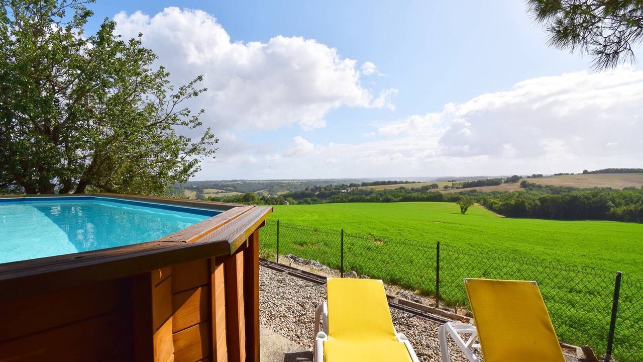 Photo of Outdoor in Perville