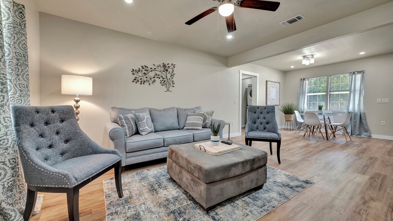 Photo of Livingroom in Diboll