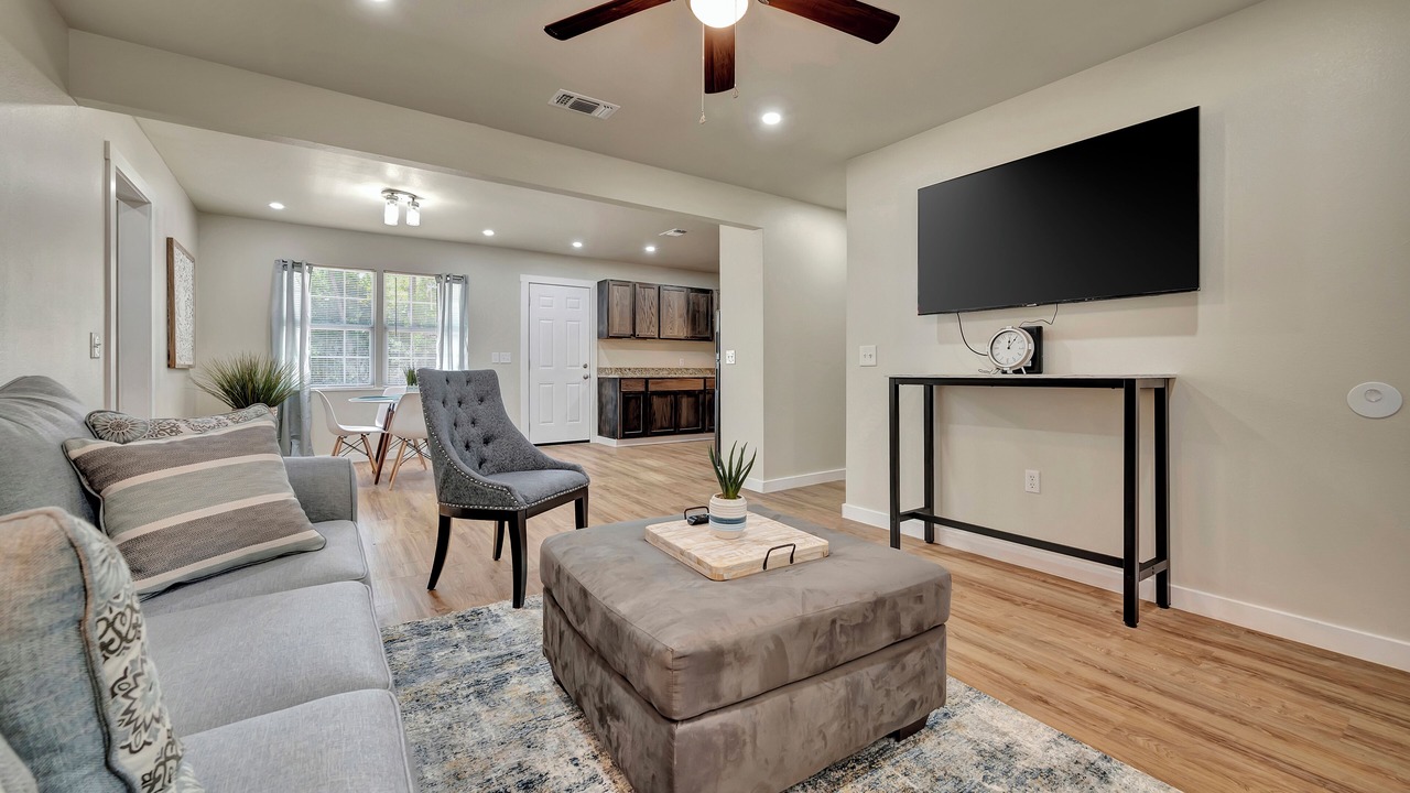 Photo of Livingroom in Diboll
