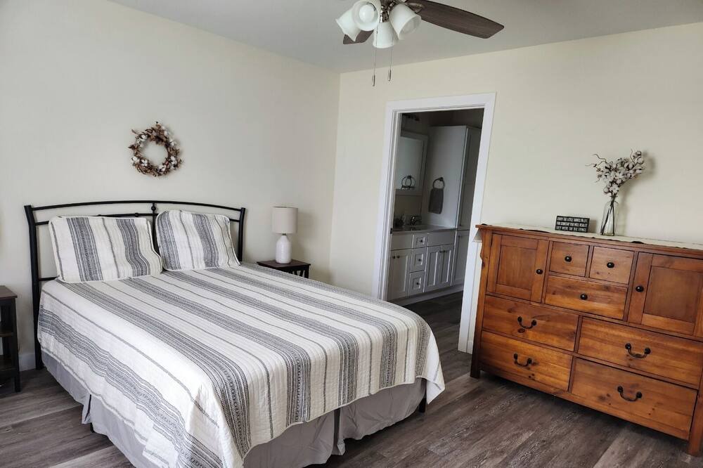 Photo of Bedroom in Mount Pleasant