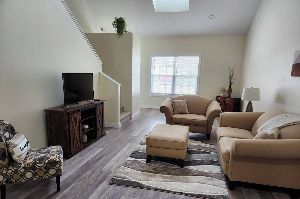 Photo of Livingroom in Mount Pleasant