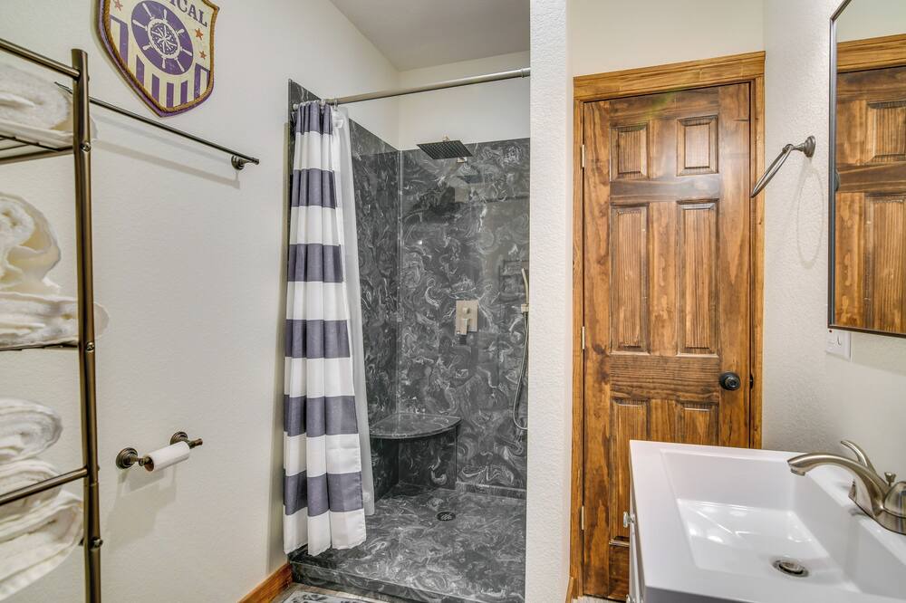 Photo of Bathroom in Diamond City