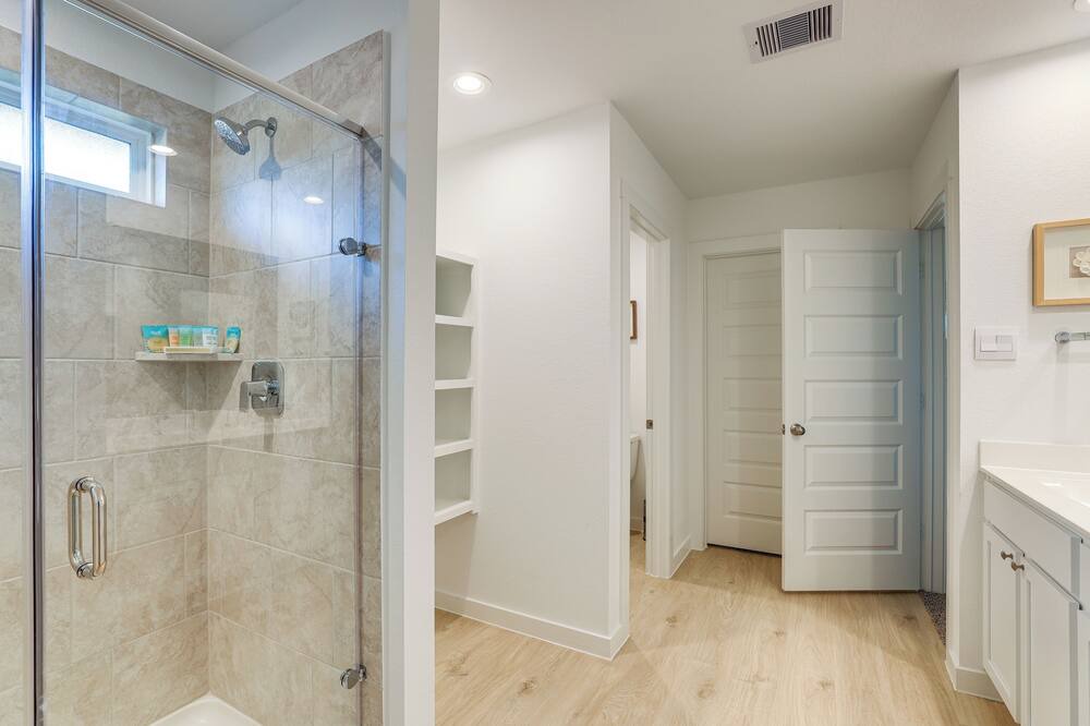 Photo of Bathroom in Barker
