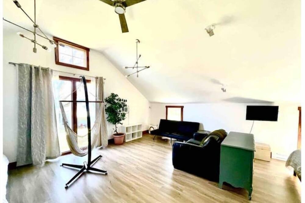Photo of Livingroom in Trumansburg