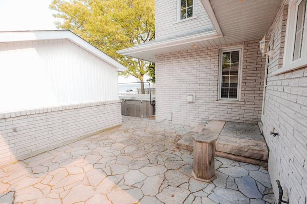 Photo of Patio Balcony in Innisfil