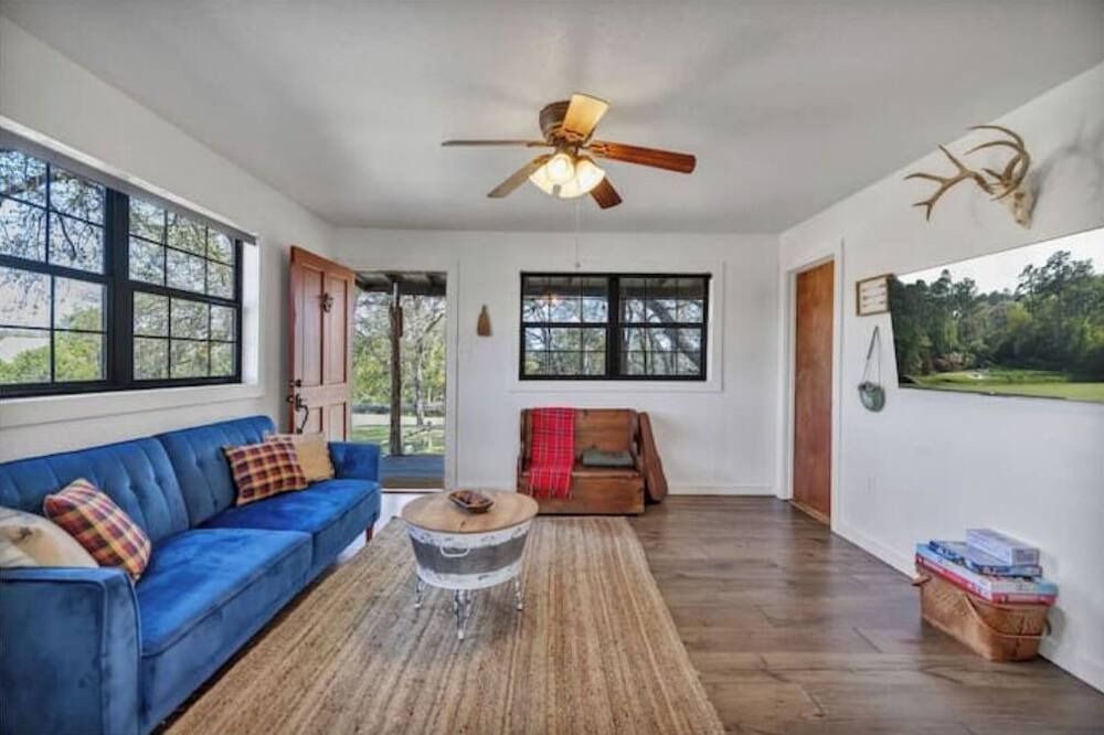 Photo of Livingroom in Smithwick