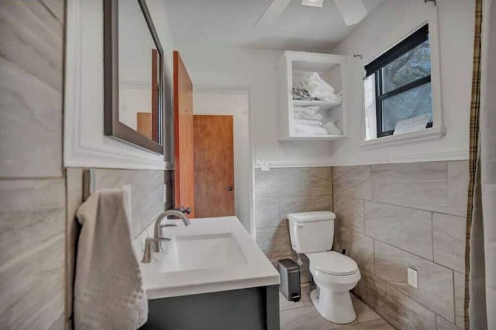 Photo of Bathroom in Smithwick