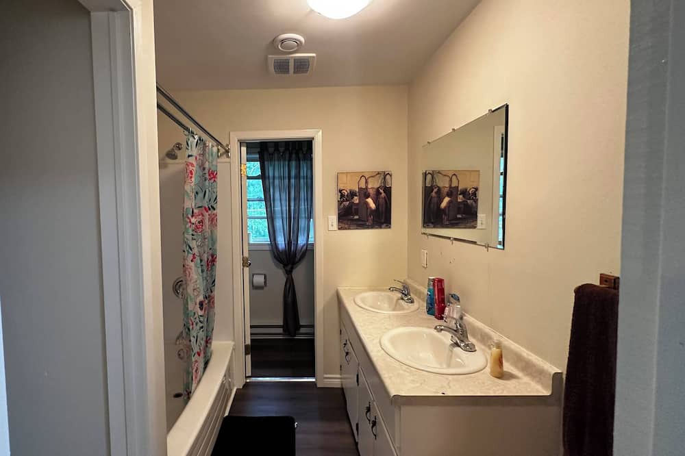 Photo of Others in Margaretsville