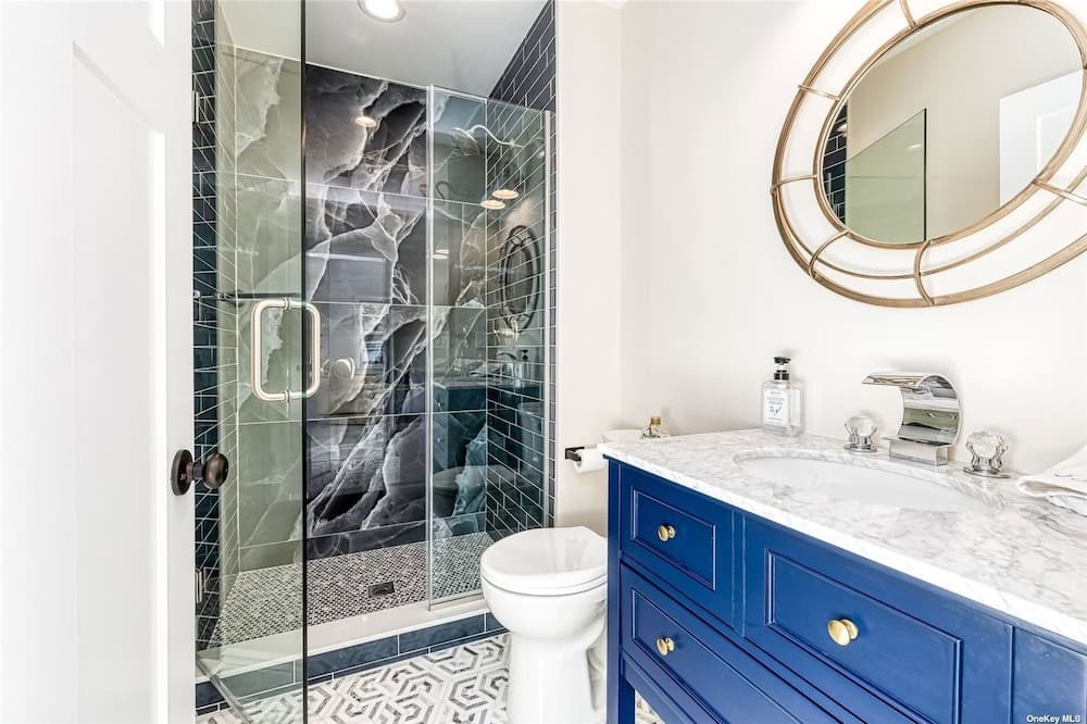 Photo of Bathroom in Shinnecock Hills