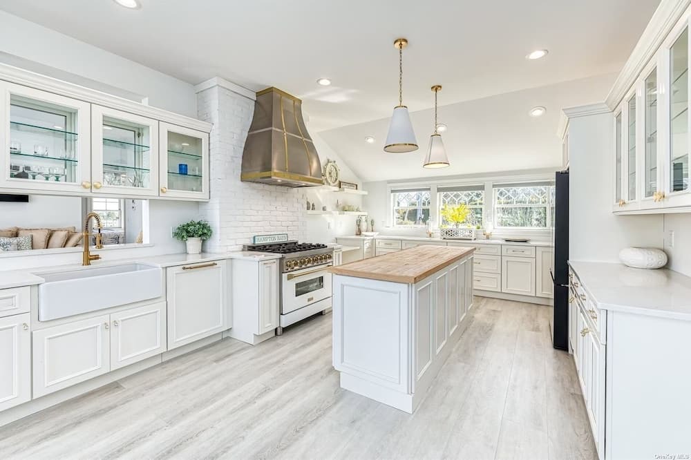 Photo of Kitchen in Shinnecock Hills