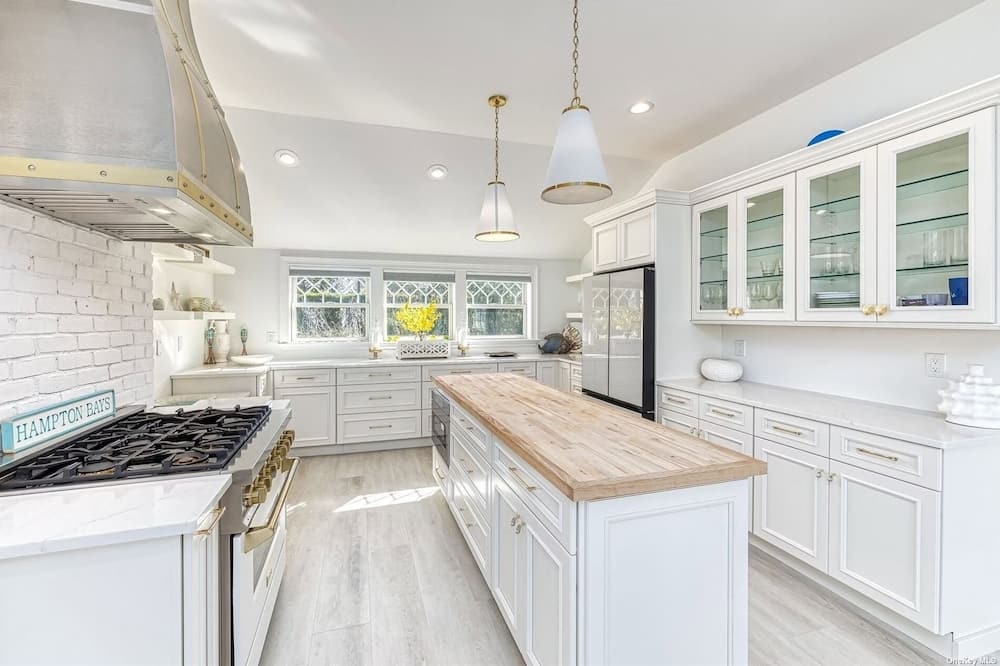 Photo of Kitchen in Shinnecock Hills