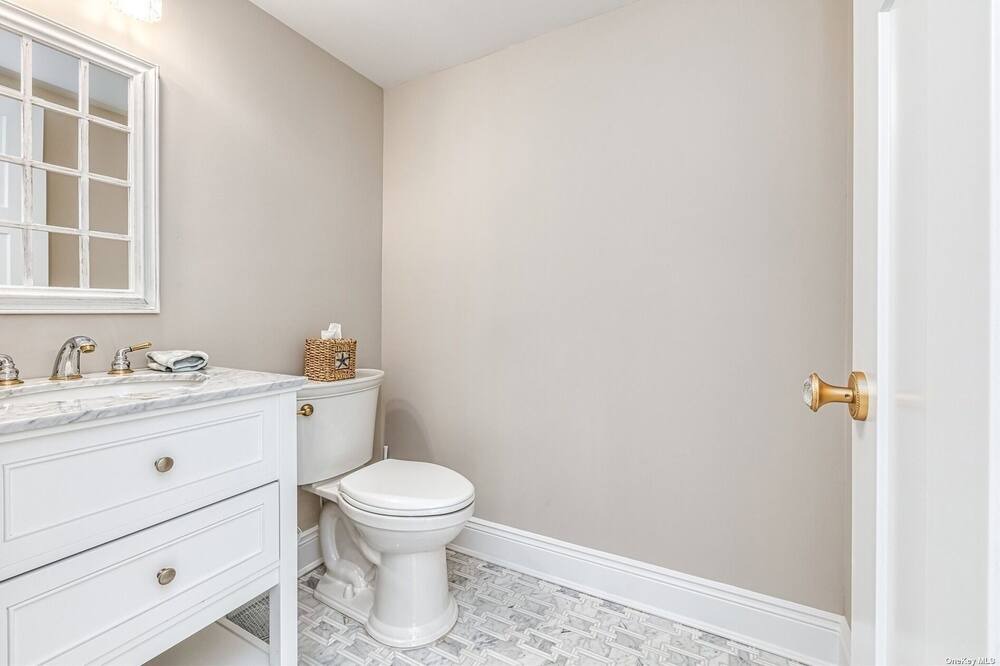 Photo of Bathroom in Shinnecock Hills