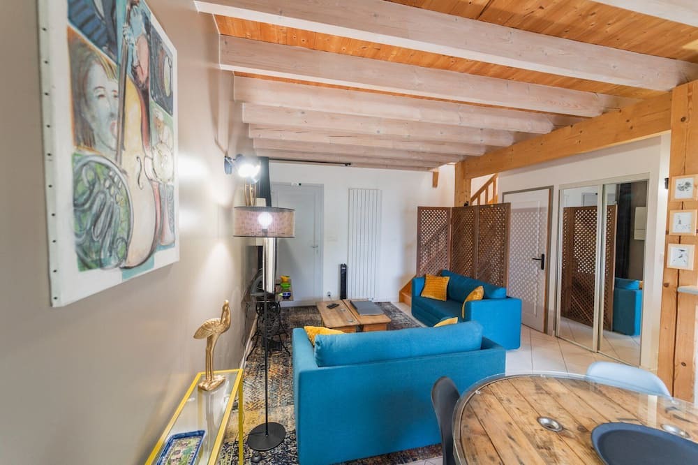 Photo of Livingroom in Mignaloux-Beauvoir