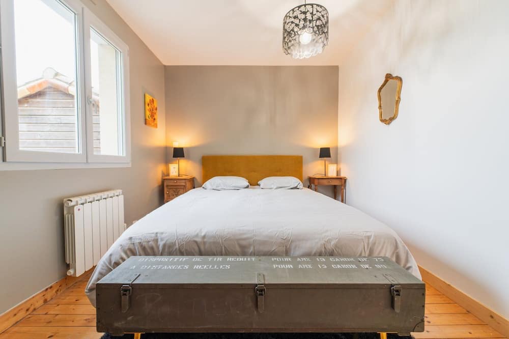 Photo of Bedroom in Mignaloux-Beauvoir