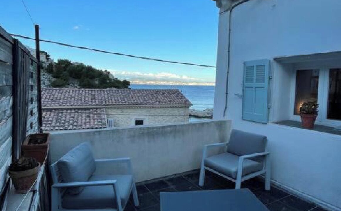 Photo of Outdoor in Niolon