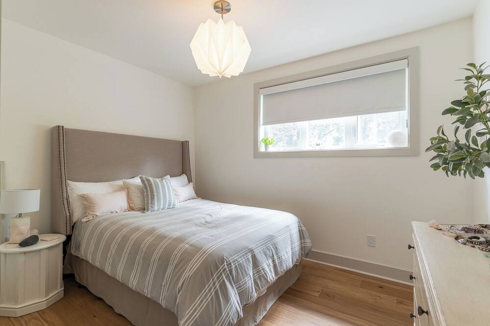 Photo of Bedroom in Owen Sound