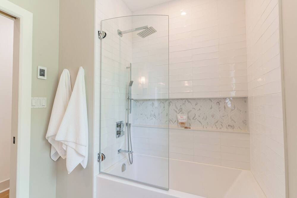 Photo of Bathroom in Owen Sound