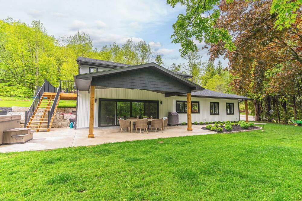 Photo of Outdoor in Owen Sound