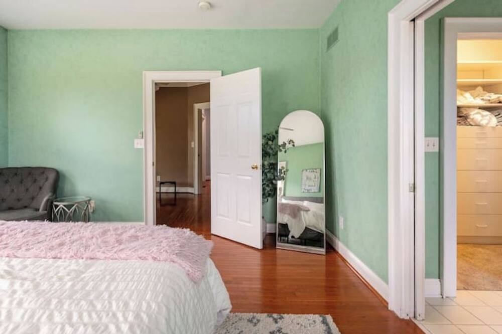 Photo of Bedroom in Nicholasville