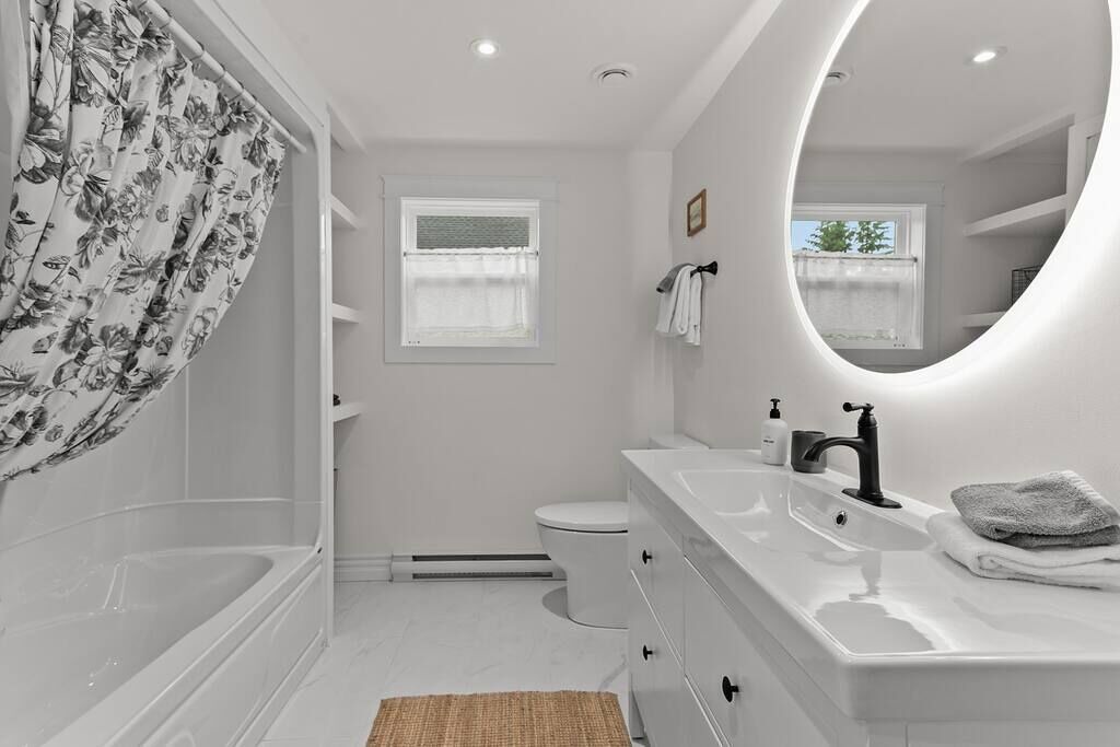 Photo of Others in Fox Point