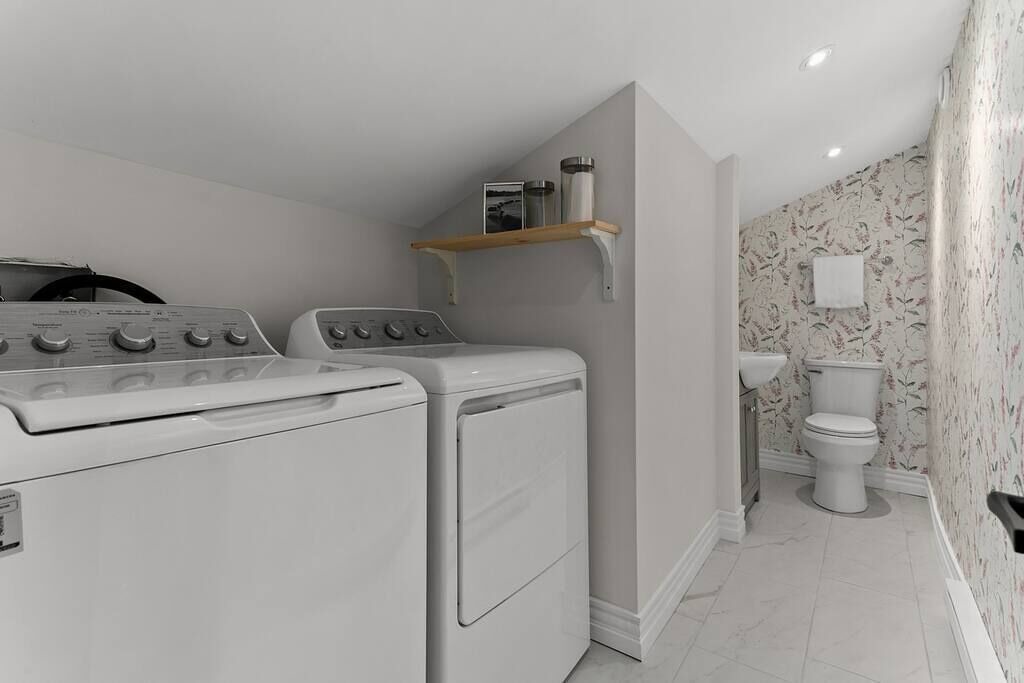 Photo of Others in Fox Point