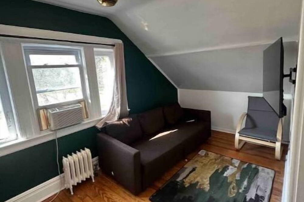 Photo of Livingroom in South Orange