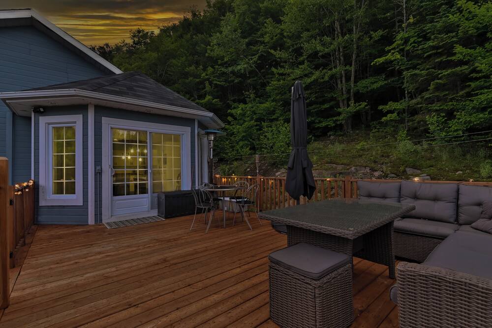 Photo of Patio Balcony in St-Adolphe-d'Howard