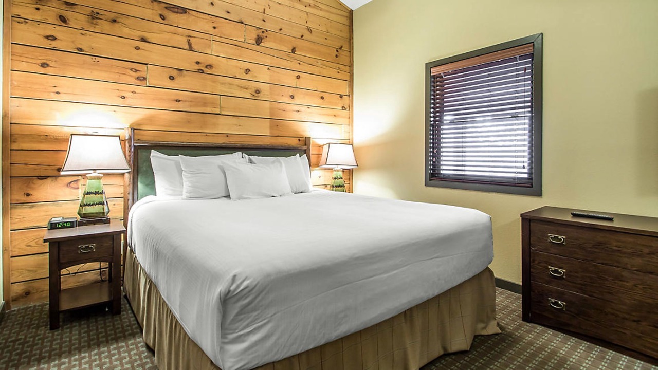 Photo of Bedroom in Wisconsin Dells