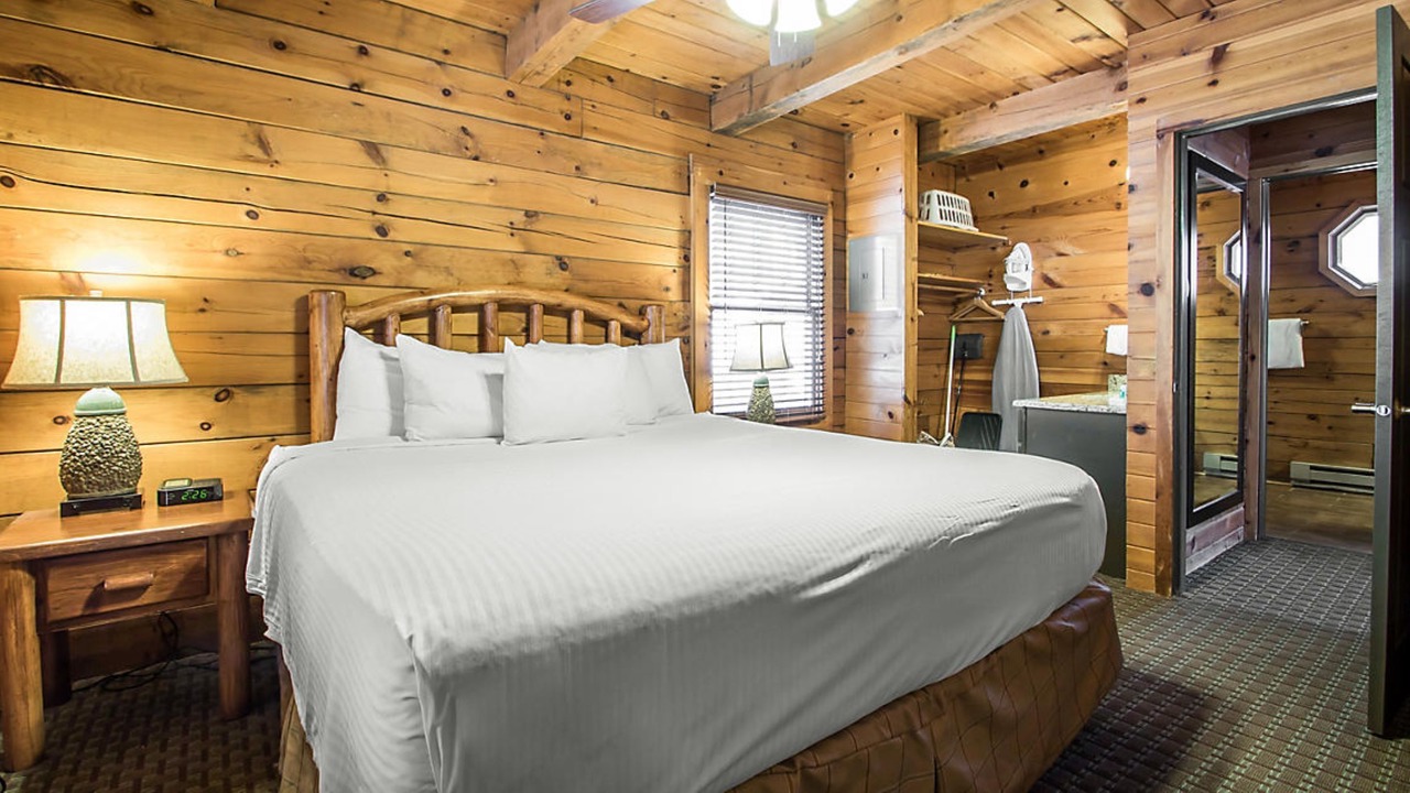 Photo of Bedroom in Wisconsin Dells