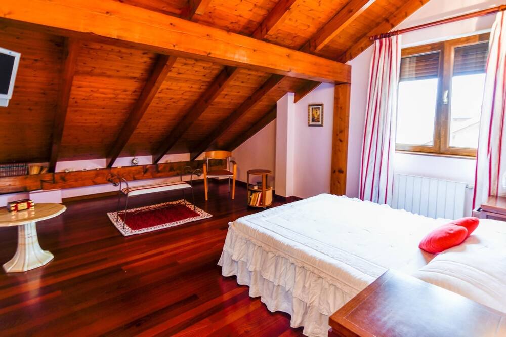 Photo of Bedroom in Igollo