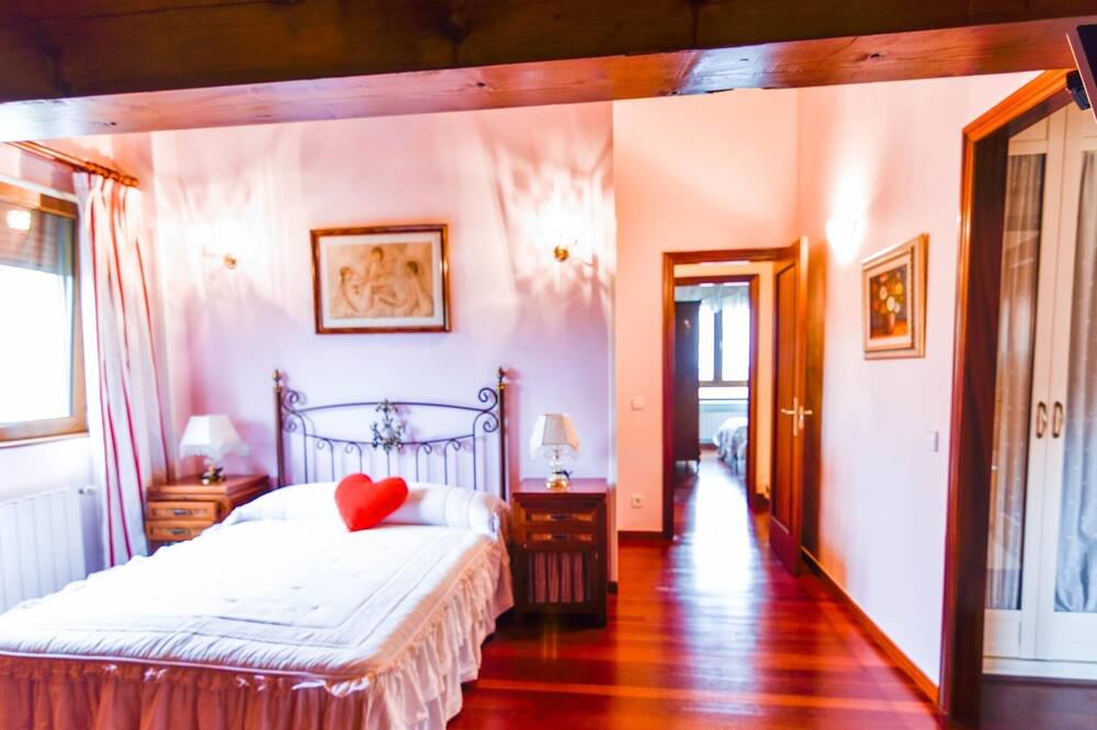Photo of Bedroom in Igollo