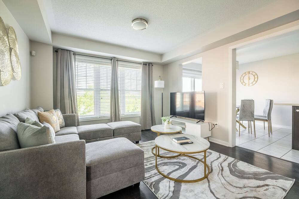 Photo of Livingroom in Mount Pleasant