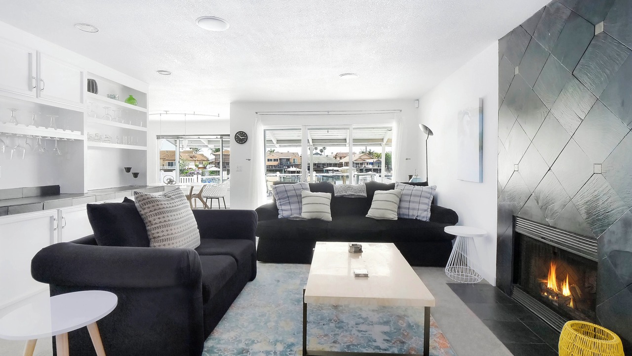 Photo of Livingroom in Discovery Bay