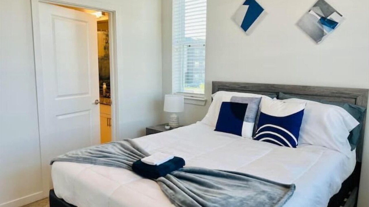 Photo of Bedroom in Kyle