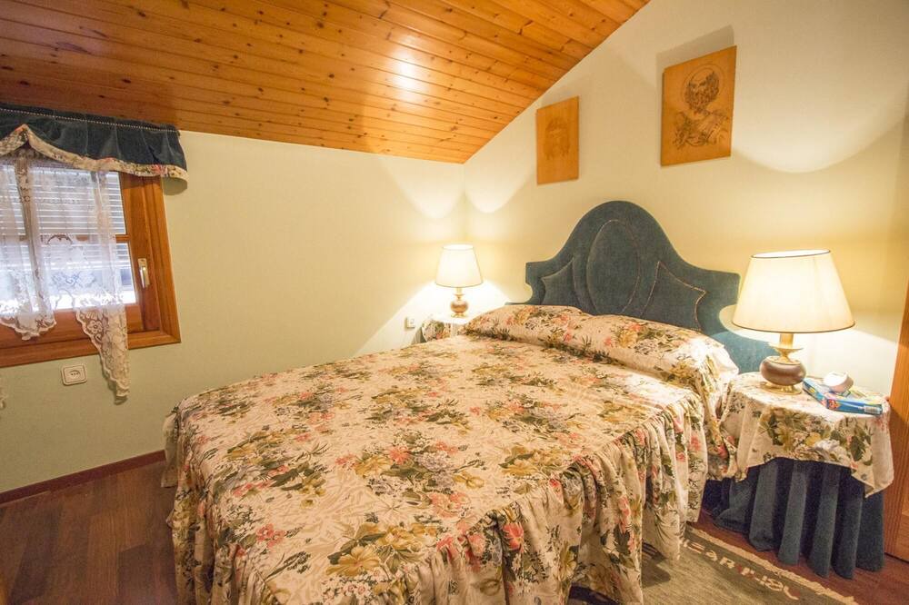 Photo of Bedroom in Santa Rosa