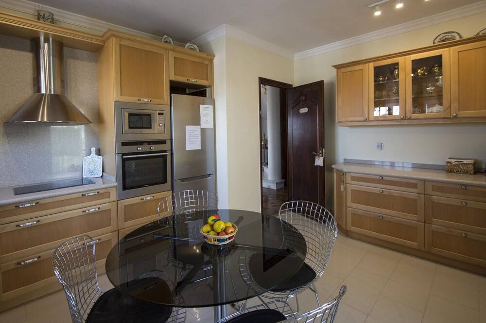 Photo of Kitchen in Alcover