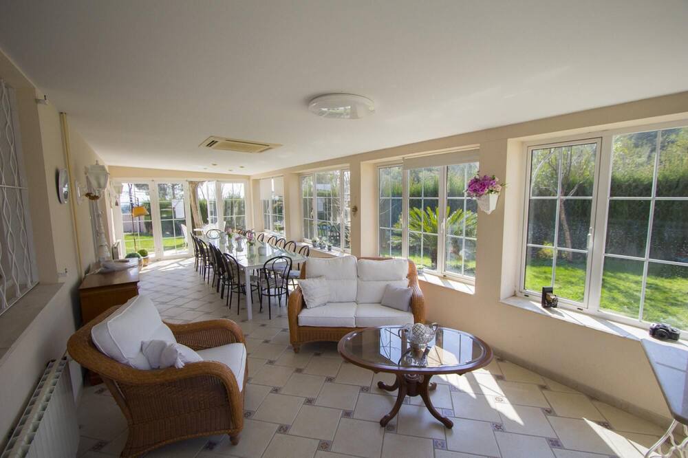 Photo of Patio Balcony in Alcover
