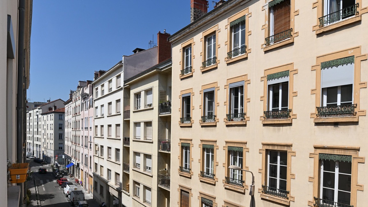 Photo of Patio Balcony in Saint Michel - Mairie