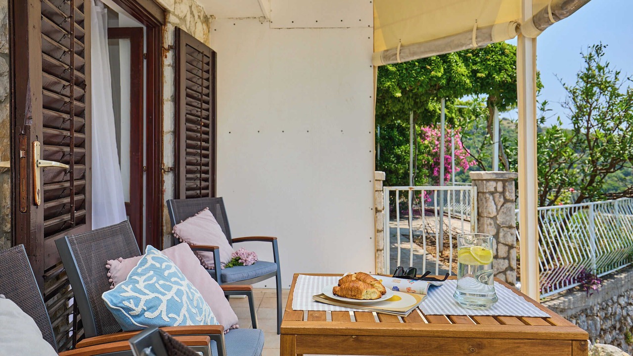Photo of Patio Balcony in Lozica