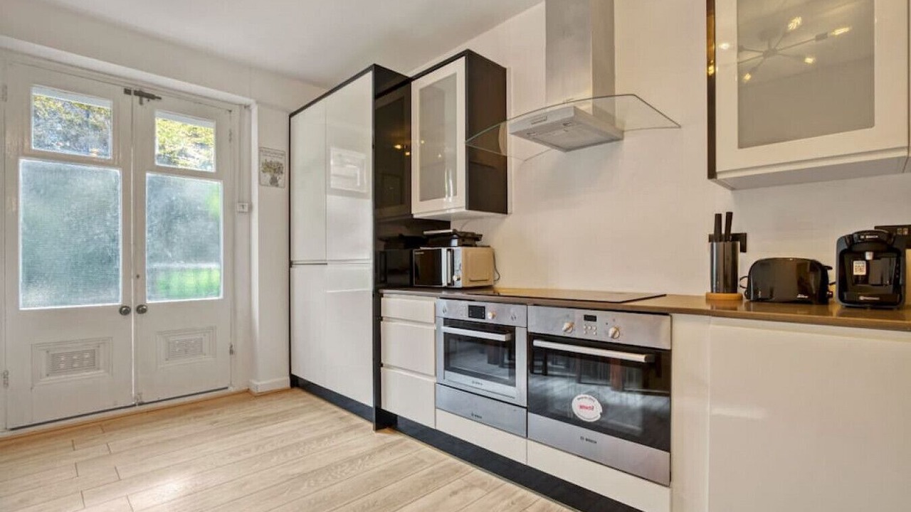 Photo of Kitchen in Earl's Court