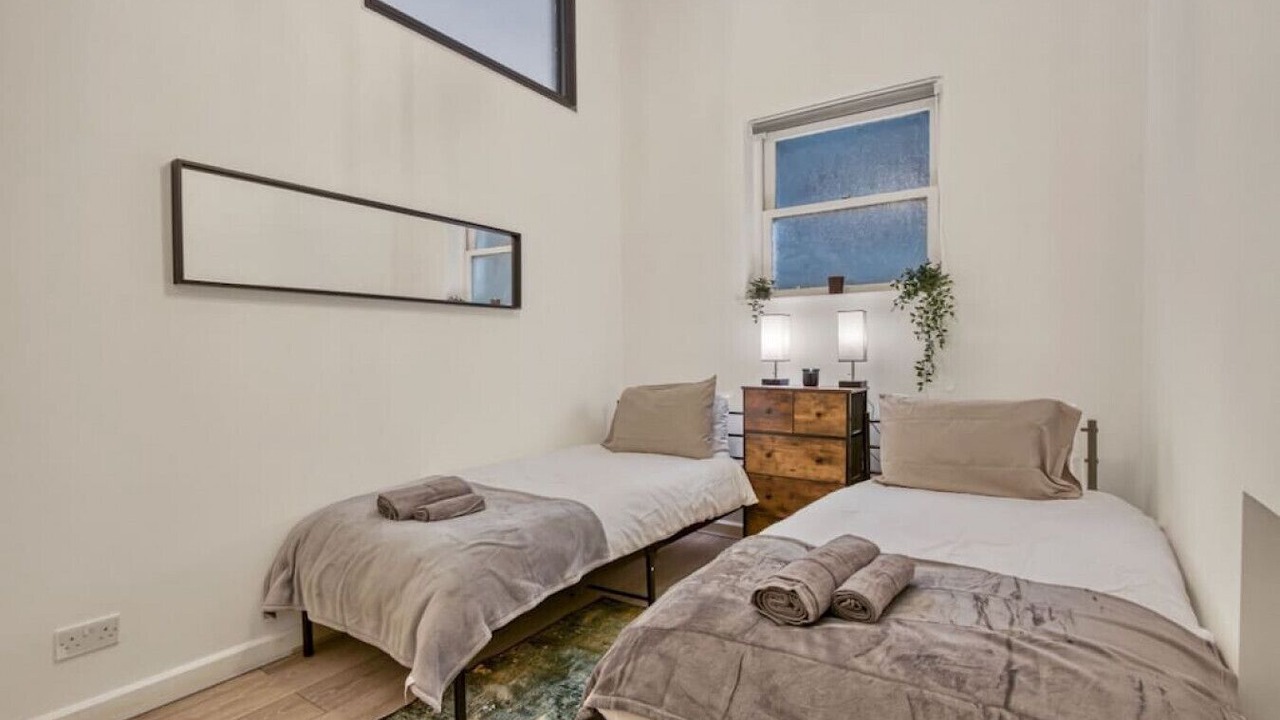 Photo of Others in Earl's Court