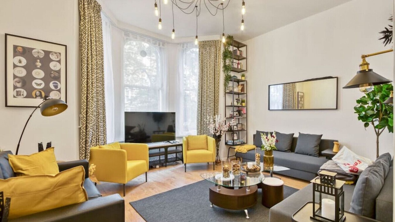 Photo of Others in Earl's Court