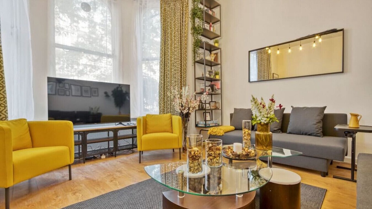 Photo of Others in Earl's Court