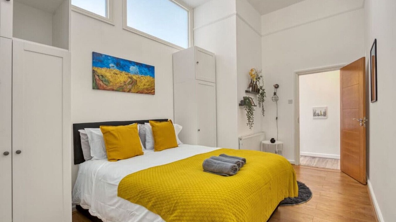 Photo of Others in Earl's Court