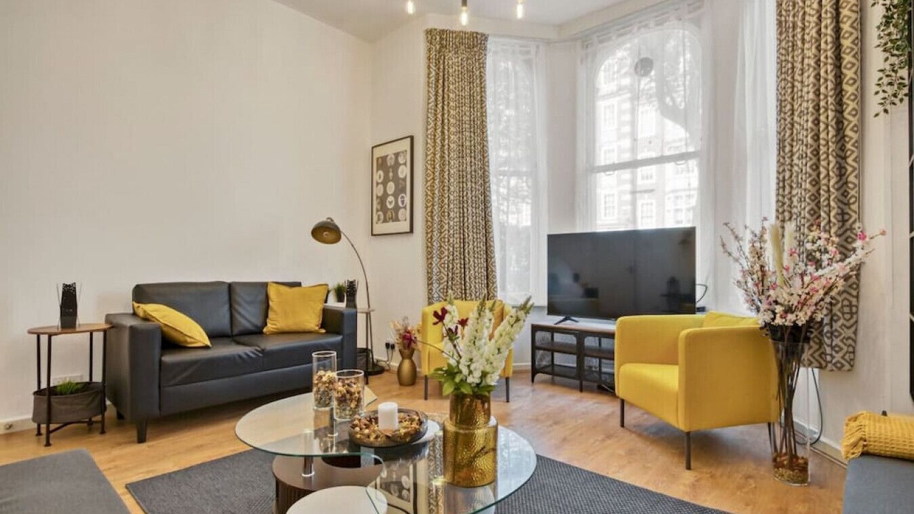 Photo of Others in Earl's Court